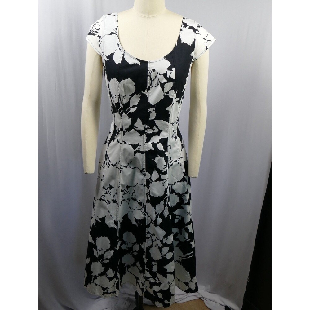 Talbots Women's Black & White Floral Fit & Flare Dress Stylish Classic Size 12
